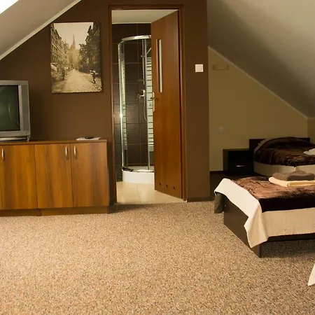 Goscinne Na Zboczu Homestay